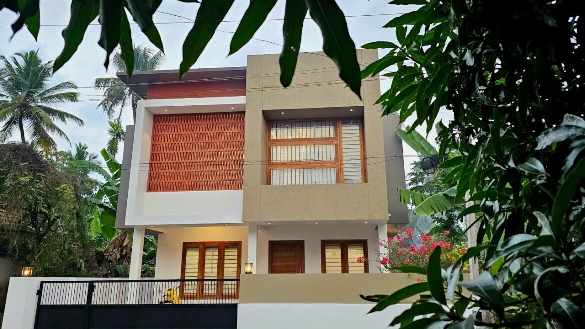 Cost- effective 4 bhk Contemporary Residence in 4 cents