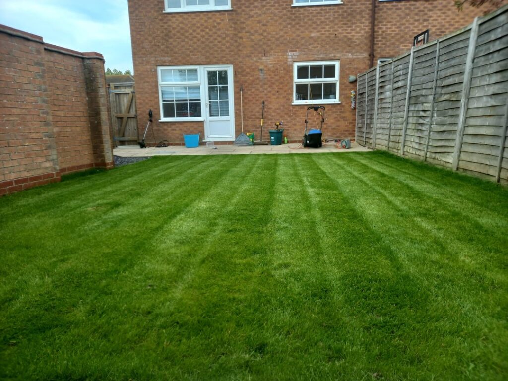 Lawn stripes (UK) Lawn stripes (UK)