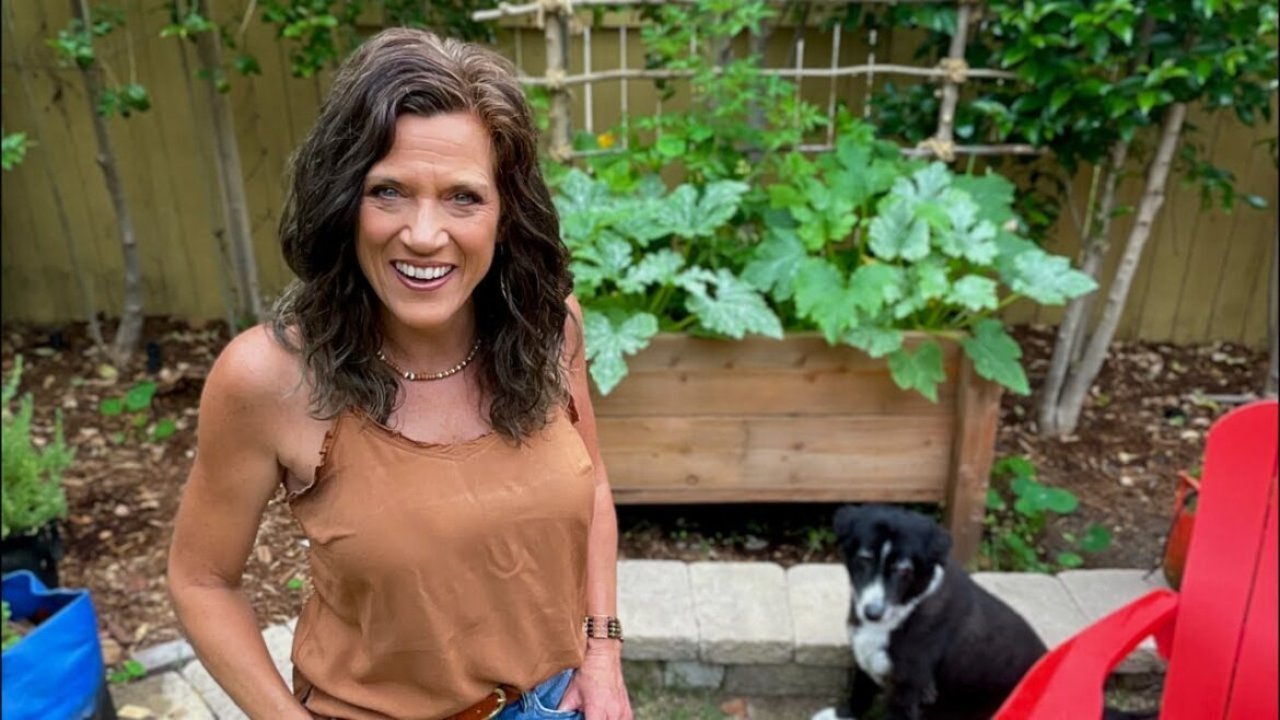 🥒LIVE: Cucumbers: 5 Pro Tips for Growing a Stellar Summer Crop!