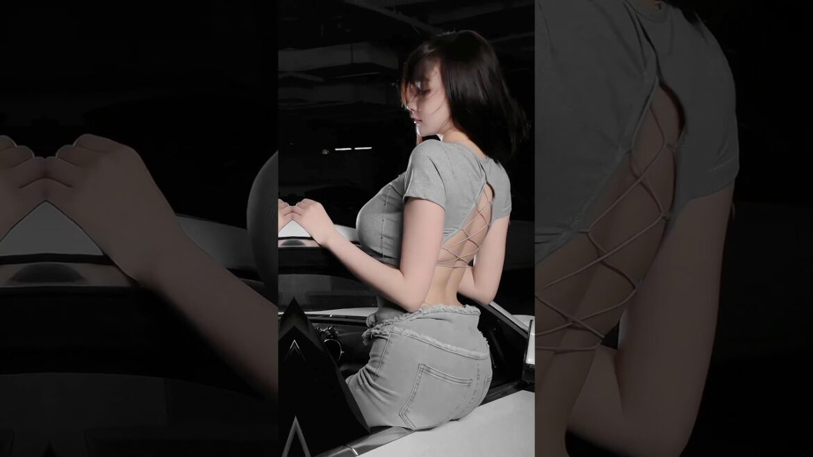 Beautiful Girl on 🔥, 🥵