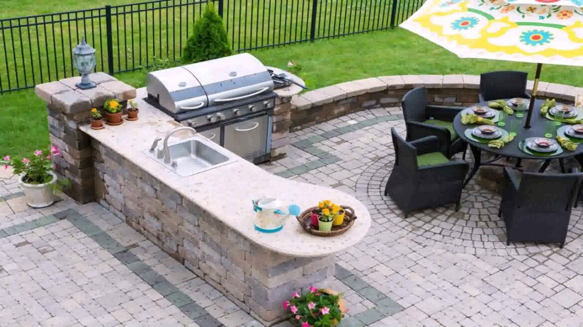 Backyard Landscaping Ideas With Kitchen