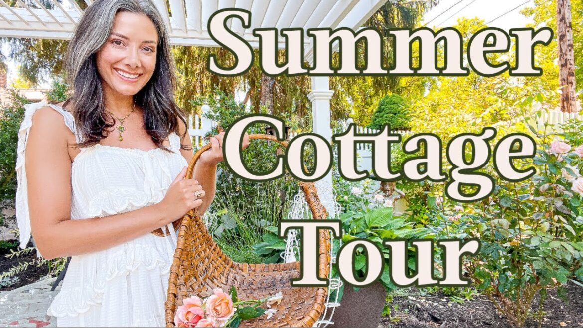 Summer Cottage Home Tour | Easy Outdoor Garden Decor Ideas with Vintage | Wallpaper Trends Summer Cottage Home Tour | Easy Outdoor Garden Decor Ideas with Vintage | Wallpaper Trends