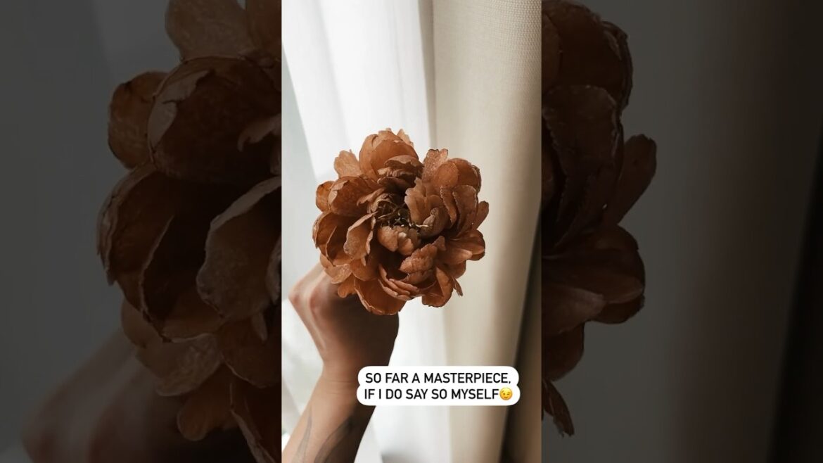 PROUD of my masterpiece😎🥰 #waferpaper #sugarflowersforcakedecorating #sugarflowers #peony PROUD of my masterpiece😎🥰 #waferpaper #sugarflowersforcakedecorating #sugarflowers #peony