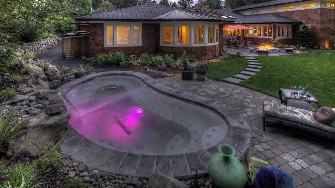 Small Backyard Landscaping Ideas With Hot Tub