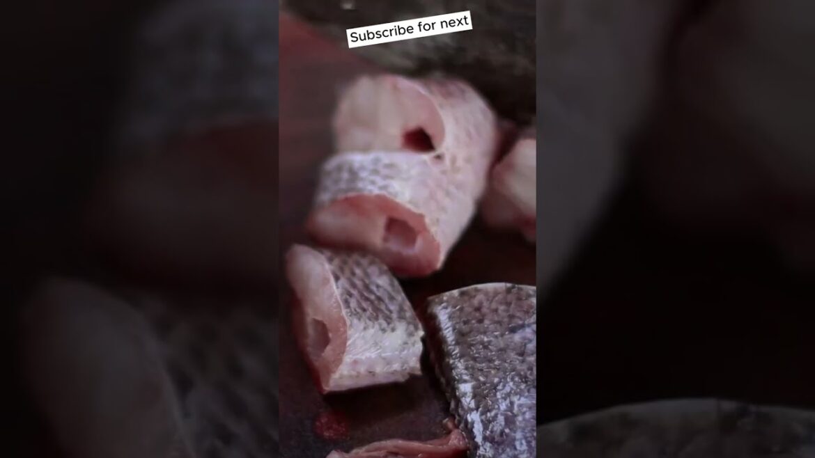 A poor girl picks vegetables in frontyard to cook food for family 9 A poor girl picks vegetables in frontyard to cook food for family 9