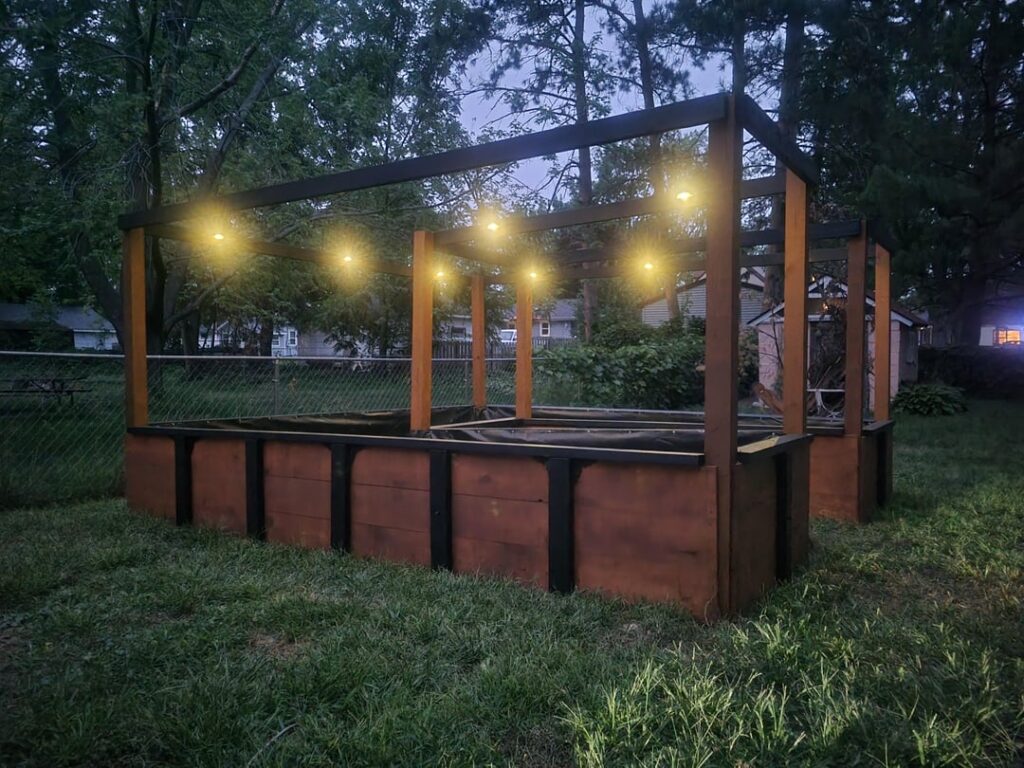 [UPDATE #3] Raised planting bed for the Mrs.