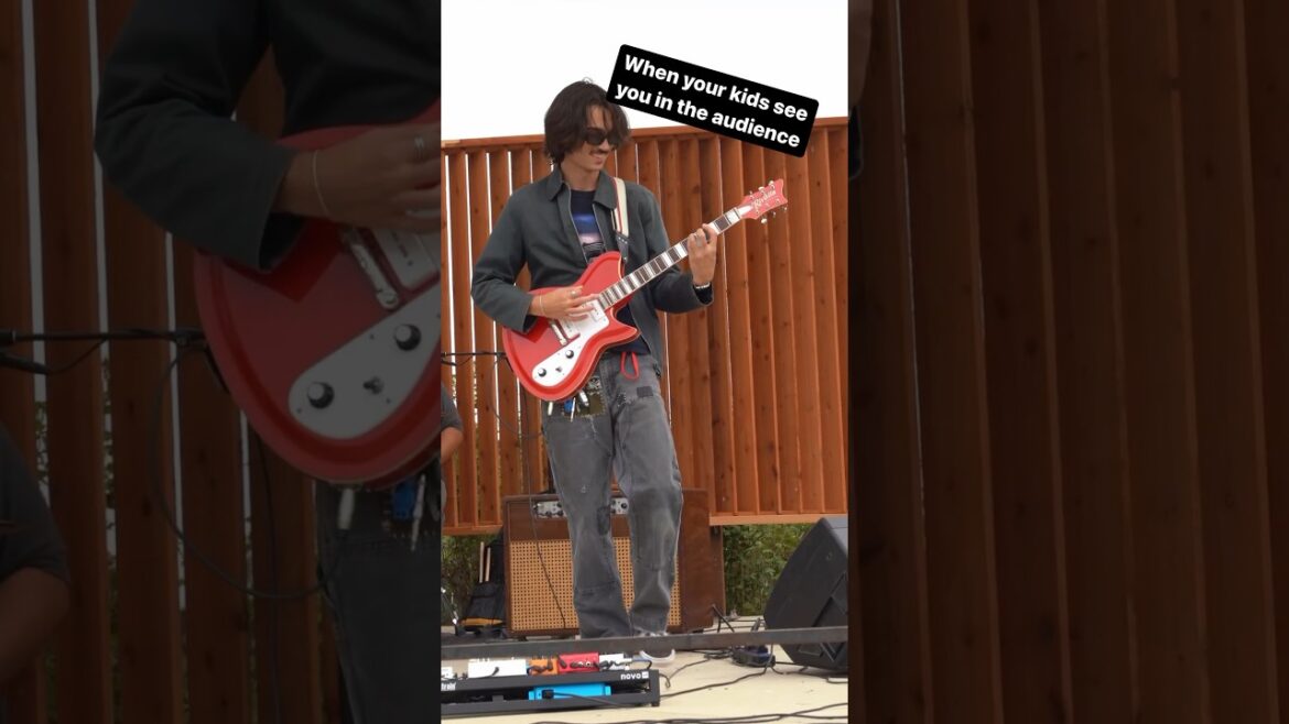 When son sees mom/dad in the crowd