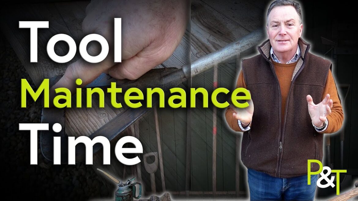 How to Clean Garden Tools & Mowers - Pots & Trowels