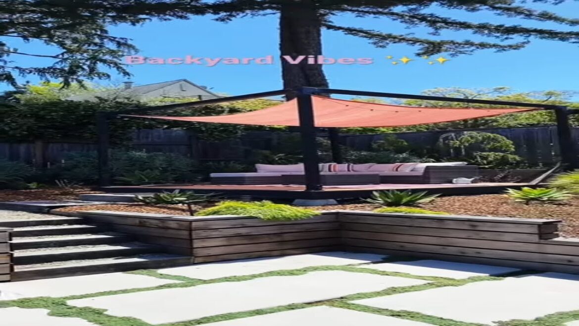 Backyard garden vibes ✨✨ #backyard #backyardgarden #landscaping  #construction #garden