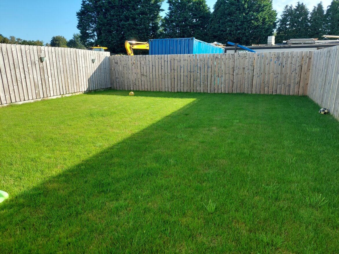 Drainage solution for flat garden