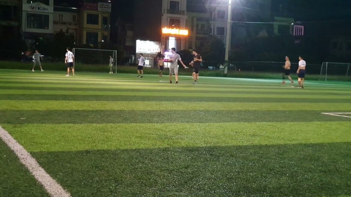 Clean Gardening Hacks: Time-Saving Tips for Busy Gardeners