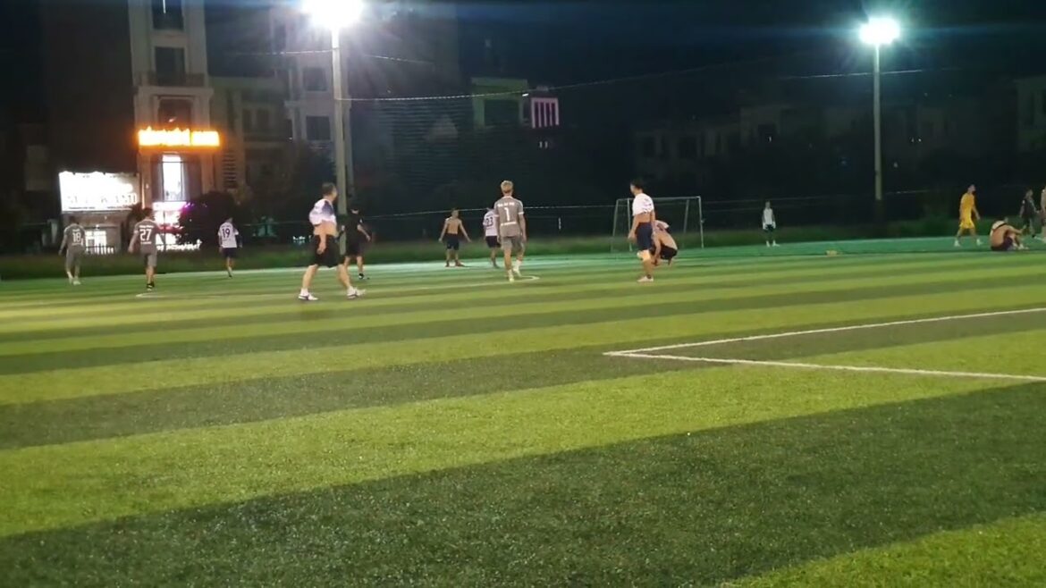 Raised Bed Gardening: A Clean and Convenient Solution