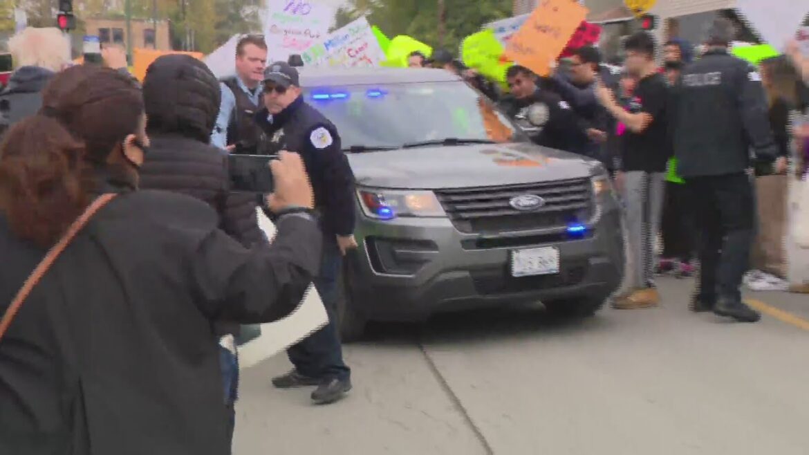Alderwoman, staffer assaulted during migrant site construction protest in Brighton Park, statement s