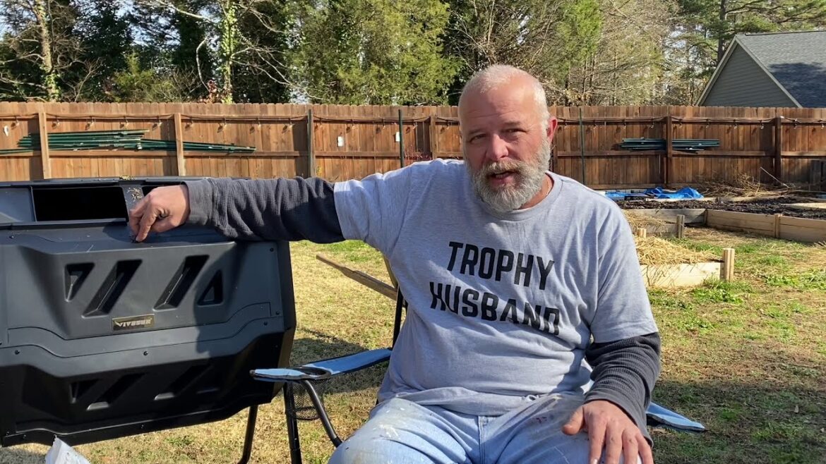 Compost Happens Part 21 Vivosun Tumbler Compost Bin with The Stupid Gardener!