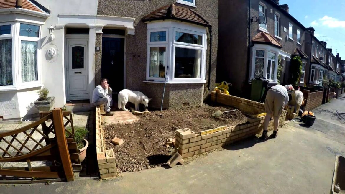 Hornchurch - Front Garden