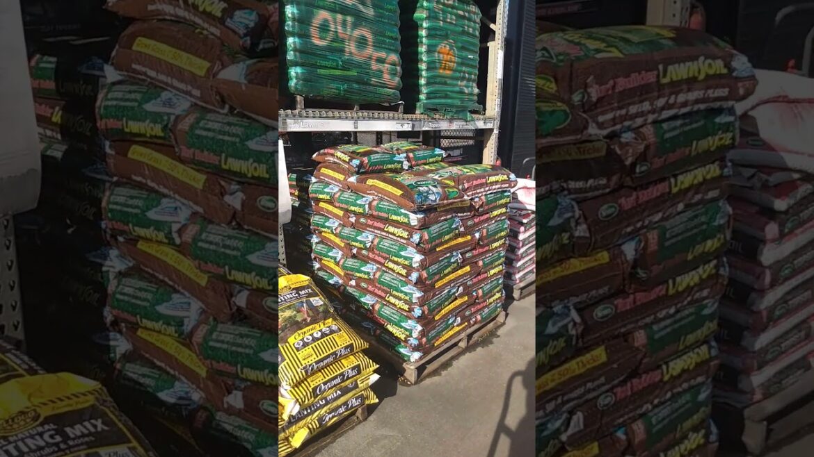 Dirt Shopping Soil Pickup #backyardgarden #gardening