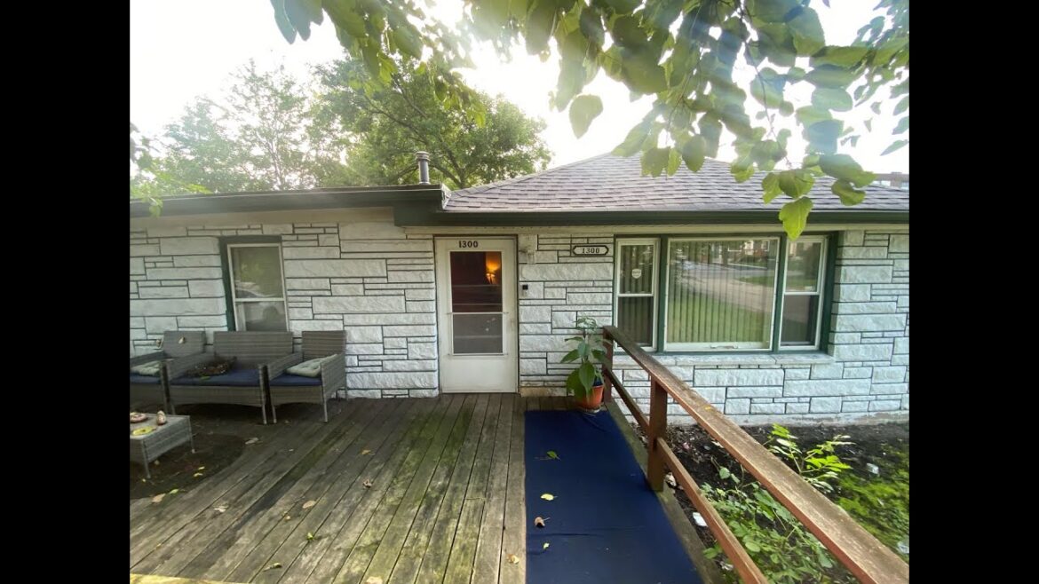 Tour video of listing at 1300 River Drive, Calumet City, IL 60409 – Residential for sale Tour video of listing at 1300 River Drive, Calumet City, IL 60409 - Residential for sale