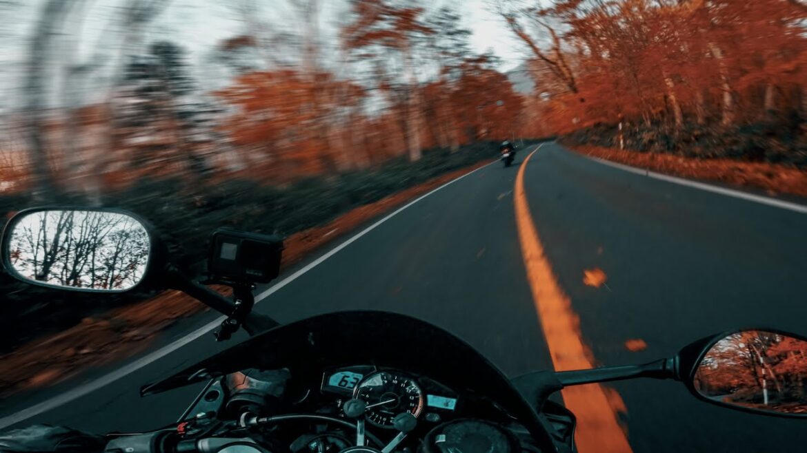 Riding to Noboribetsu Onsen W/ Japanese Vice Principal | Hokkaido's Stunning Autumn Foliage