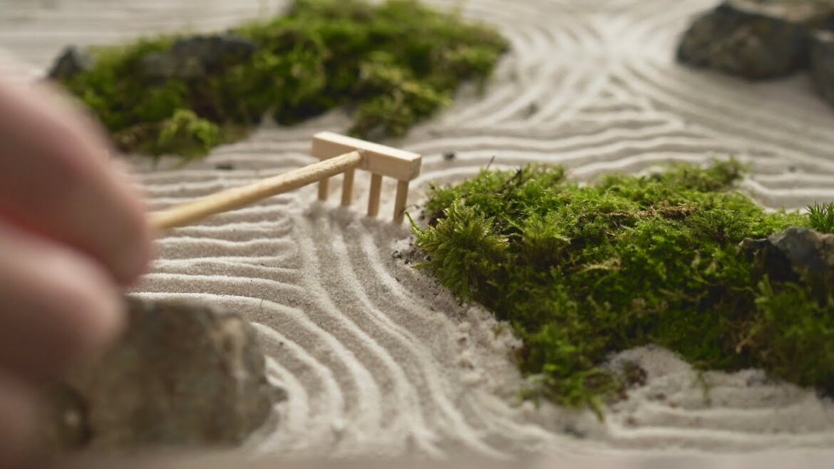 Make a fish swimming in the garden