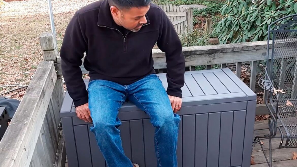 East Oak Storage Deck Box Setup and Review #storagesolutions #homeorganization