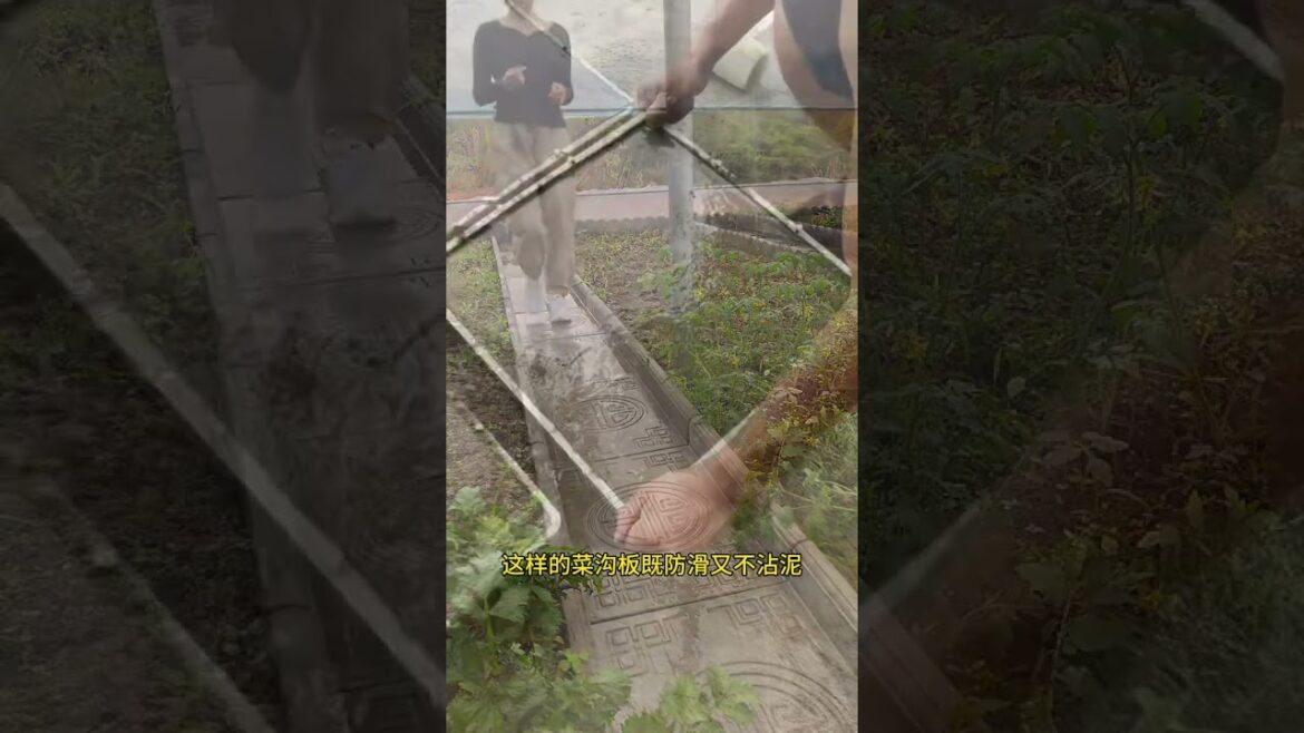 The production of garden tile panels #gardendesign #fence #mold #gardeningtips