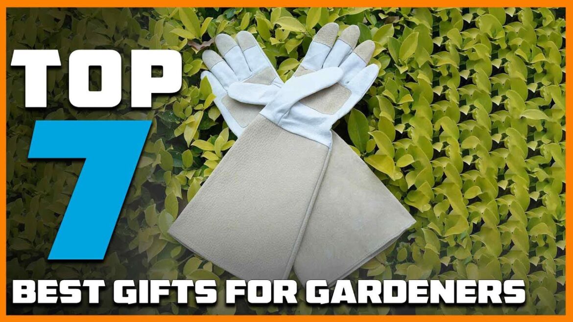 Gardeners’ Delight: Our Picks for the Top 7 Gifts of the Year! Gardeners' Delight: Our Picks for the Top 7 Gifts of the Year!