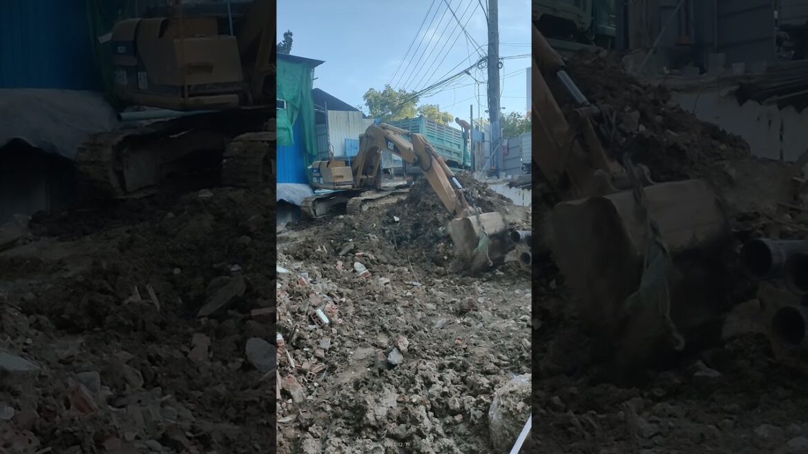 Excavation soil fill to the track #architect #engineer #buildingdesign #excavator #archiengineer Excavation soil fill to the track #architect #engineer #buildingdesign #excavator #archiengineer