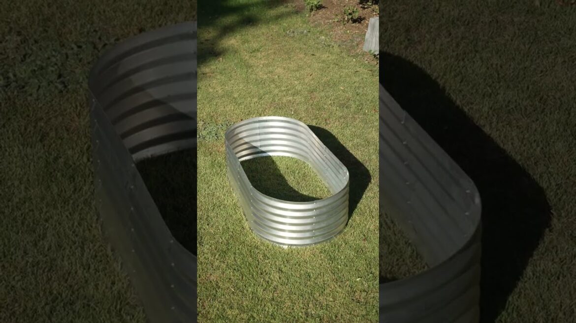 Oval Metal Raised Bed (17.75″ D) Oval Metal Raised Bed (17.75" D)