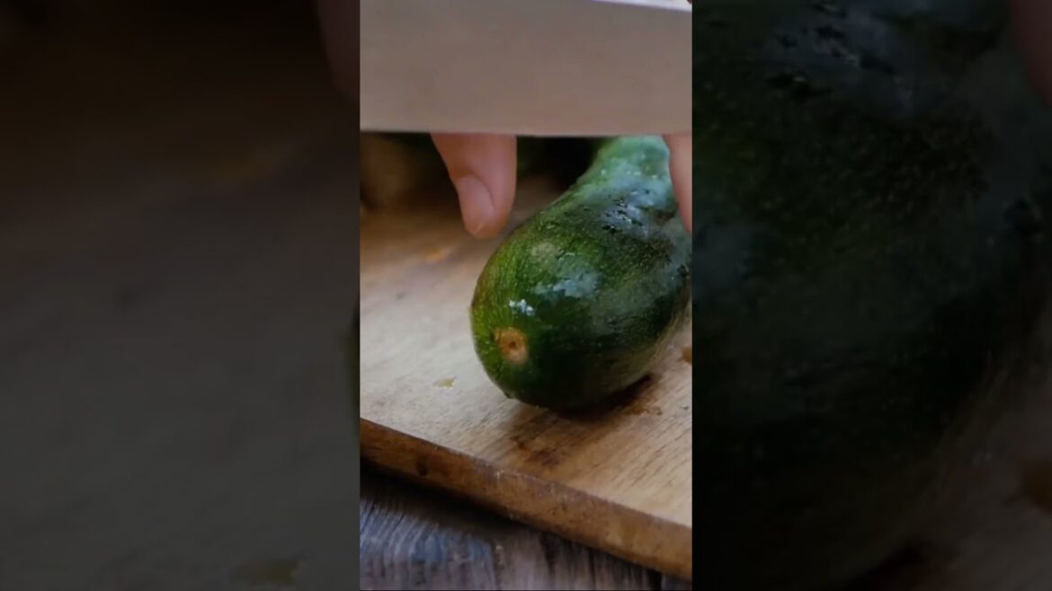 Edible Plants from your backyard #plants #gardening #garden #shorts