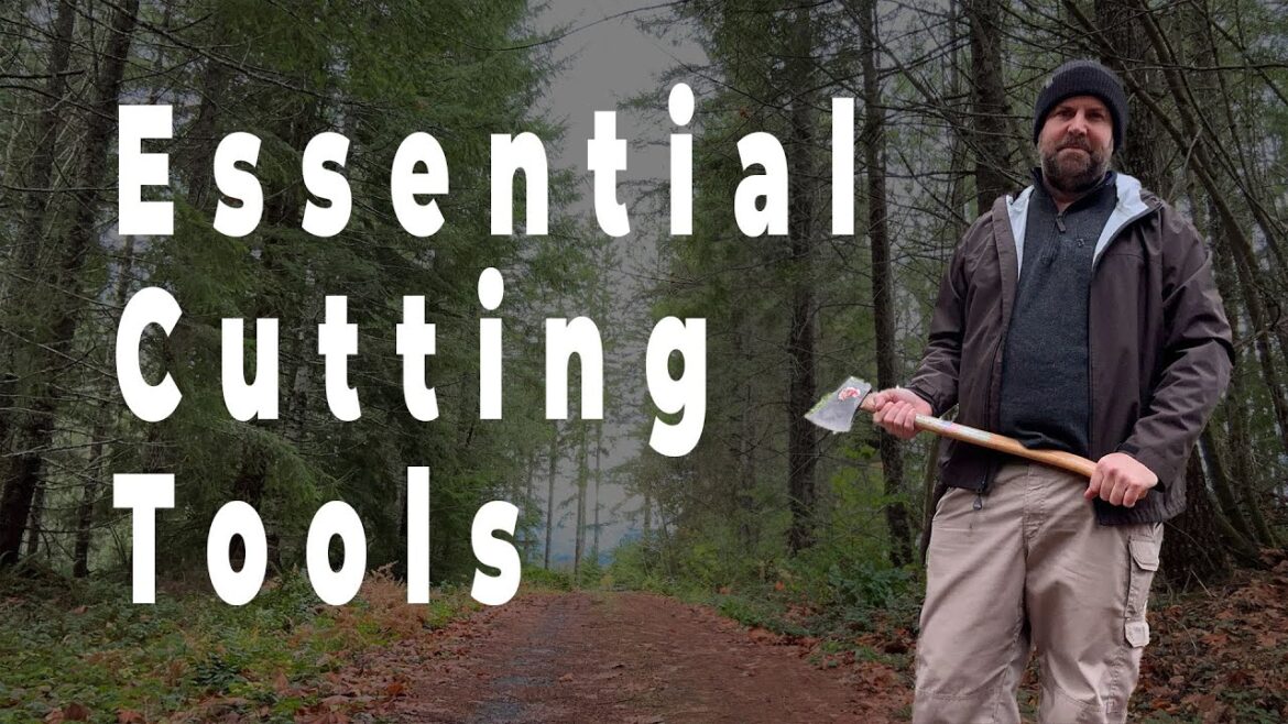 Essential Cutting Tools for Outdoor Survival and Collapse Scenarios