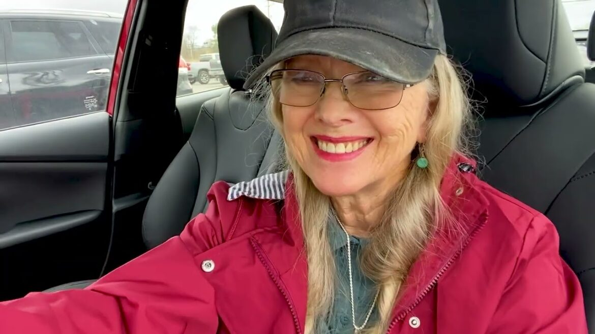 Does this happen to YOU? Can't help myself!