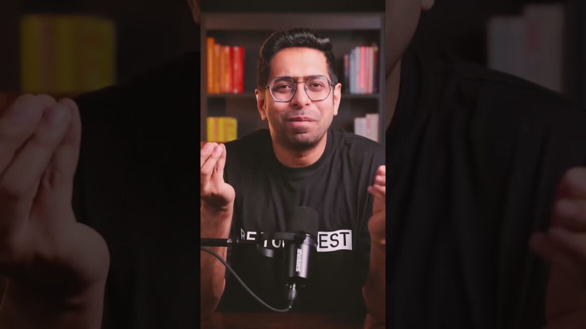 Kahan hai Khushi Kidhar hai Khushi