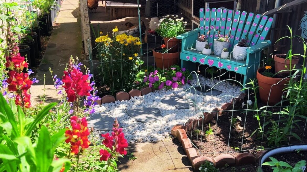 May Garden Tour - Cottage Garden Inspiration!