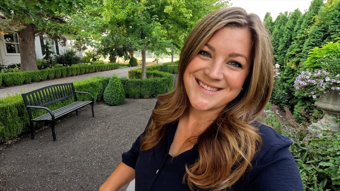 Garden Answer: Benches for the West Side & South Garden + Flower Bed Maintenance! 🪑🌿✂️ Benches for the West Side & South Garden + Flower Bed Maintenance! 🪑🌿✂️