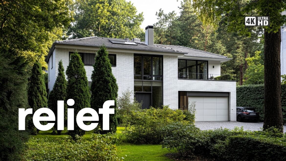 Luxury Contemporary Homes: Modern Architecture Meets Country Comfort with Inviting Courtyard Gardens