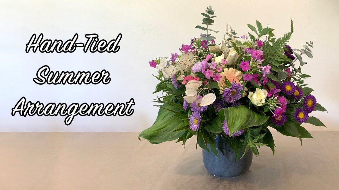 How To Make A Summer Flower Arrangement – But Why Hand-tied? How To Make A Summer Flower Arrangement - But Why Hand-tied?