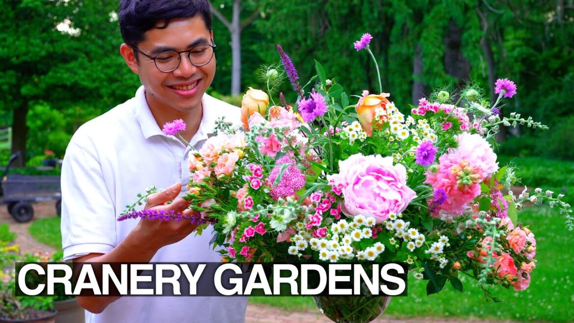 Classic Floral Arrangement, Home Garden Ideas in June for Year Round Flowers Classic Floral Arrangement, Home Garden Ideas in June for Year Round Flowers