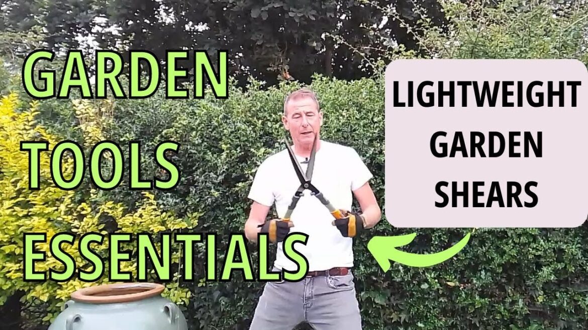 Gardening Essentials (Tools) LEIGHTWEIGHT SHEARS for HEDGE TRIMMING
