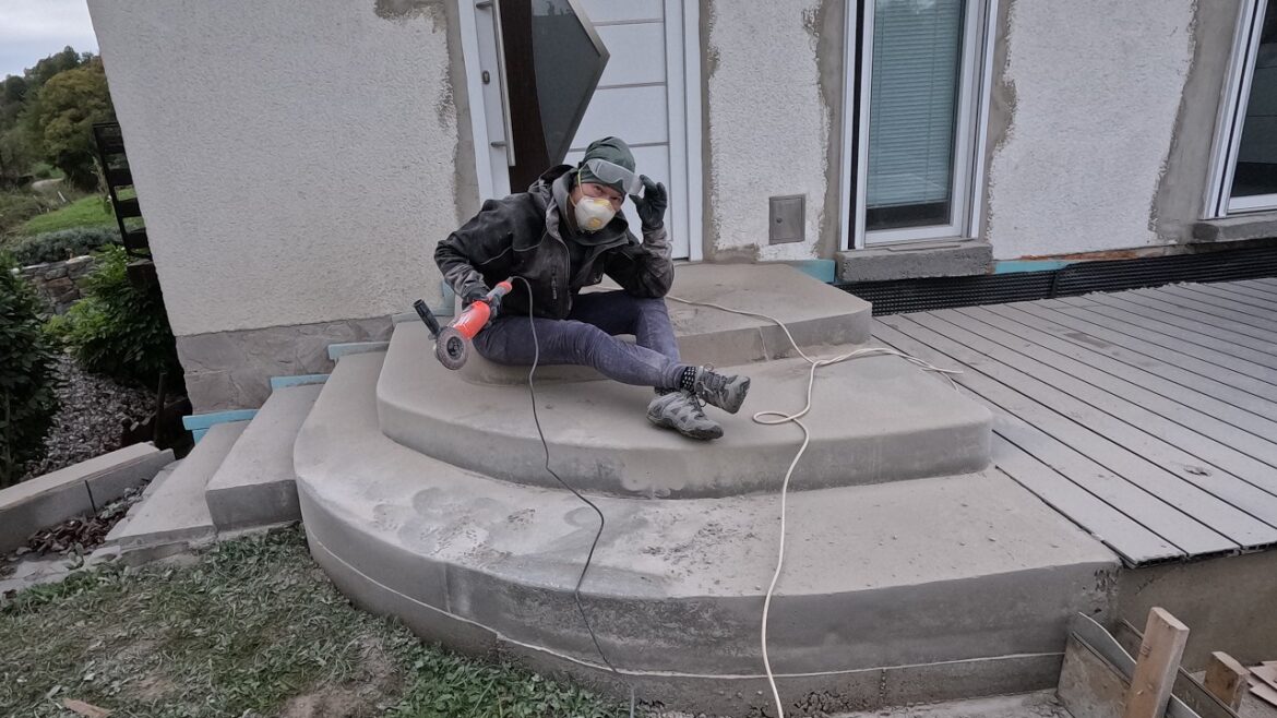 I’m Renovating my Front Yard in a Rural Central Europe I'm Renovating my Front Yard in a Rural Central Europe