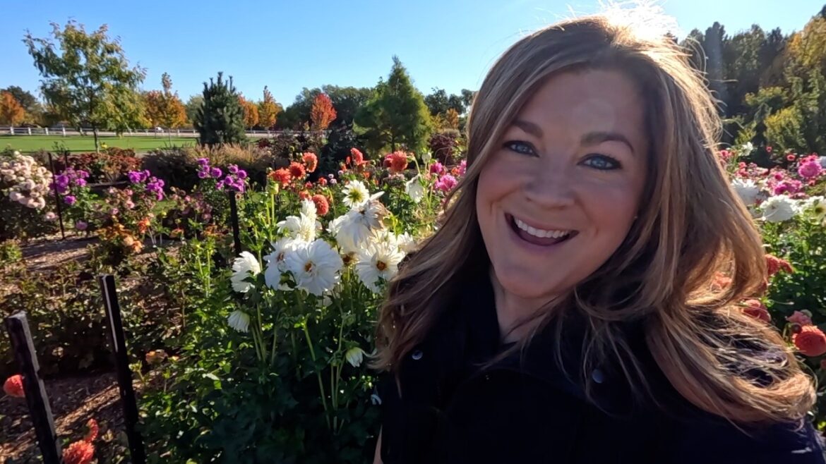 Cutting Flowers for a Wedding, Planting Trees & Harvesting Pumpkins! 🌸🌳🎃 // Garden Answer