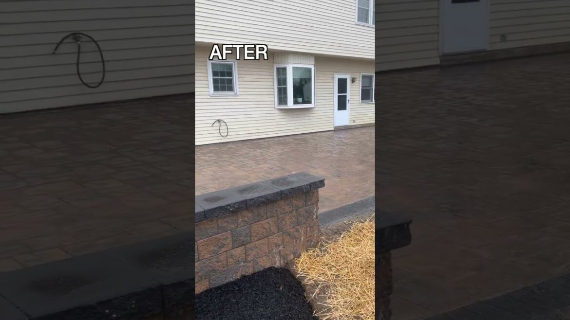 Backyard Patio and Fire Pit - Before and After #construction #backyarddesign #patio
