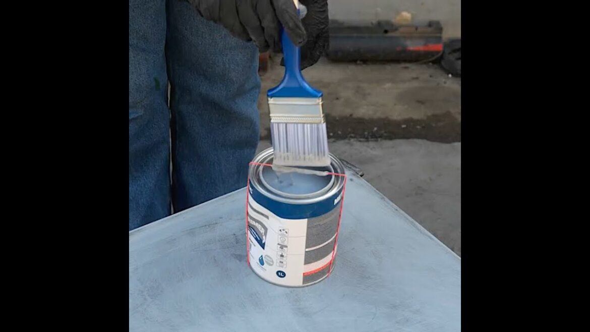 Transform an Old Metal Cabinet into a Stunning Backyard Plant Decor! #weet