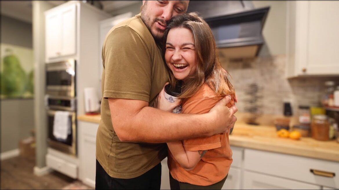 It's this or nothing (Thanksgiving is the deadline) | VLOG