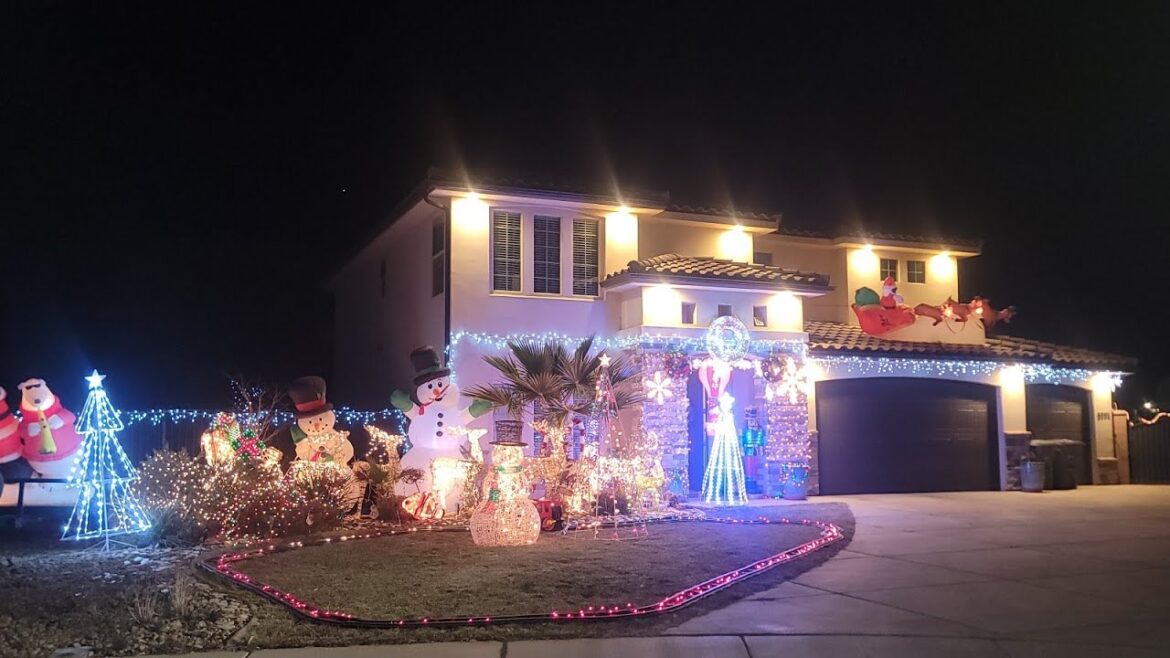 HBN Outdoor WI-FI Smart Yard Stake 6 Outlets