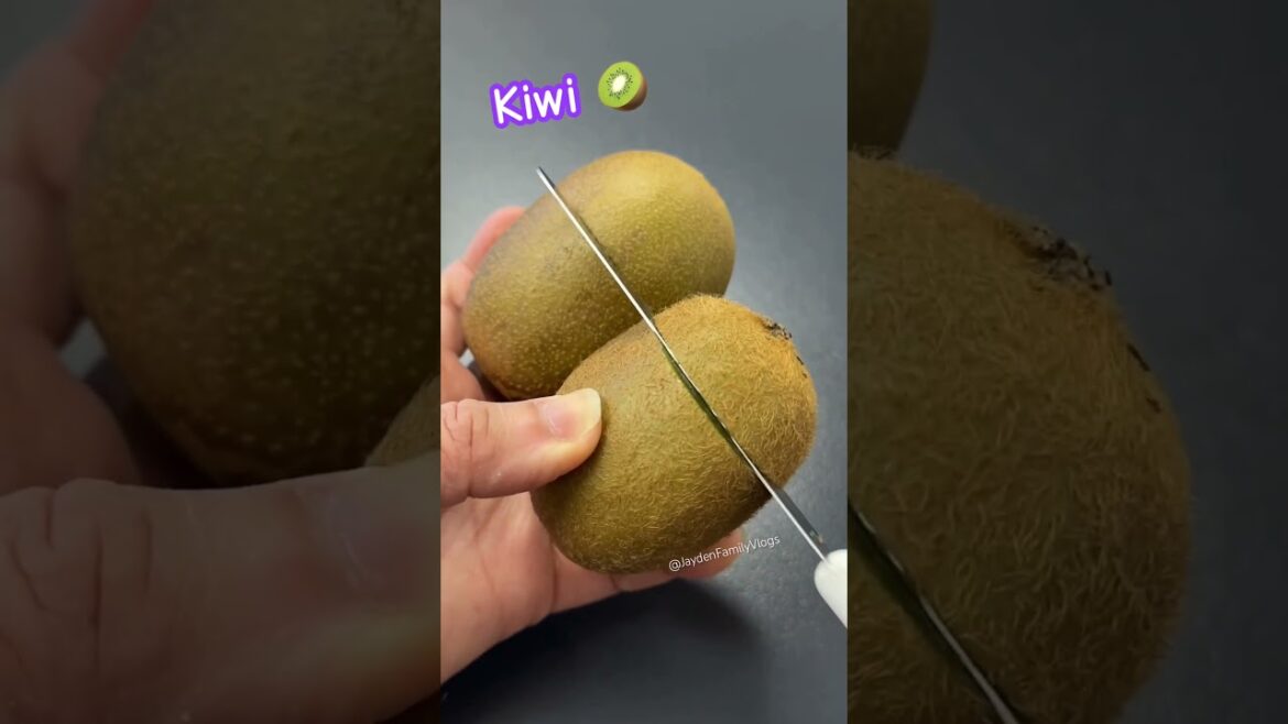 What’s Kiwi Fruit 🥝😱 #shorts #satisfying #fruit #fruitcutting #kiwi #enjoy