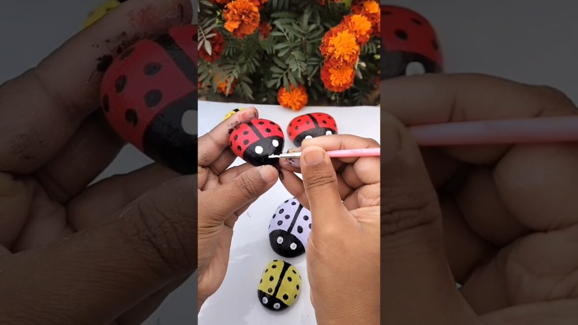 DIY Garden Ladybugs #diy #gardening #craft