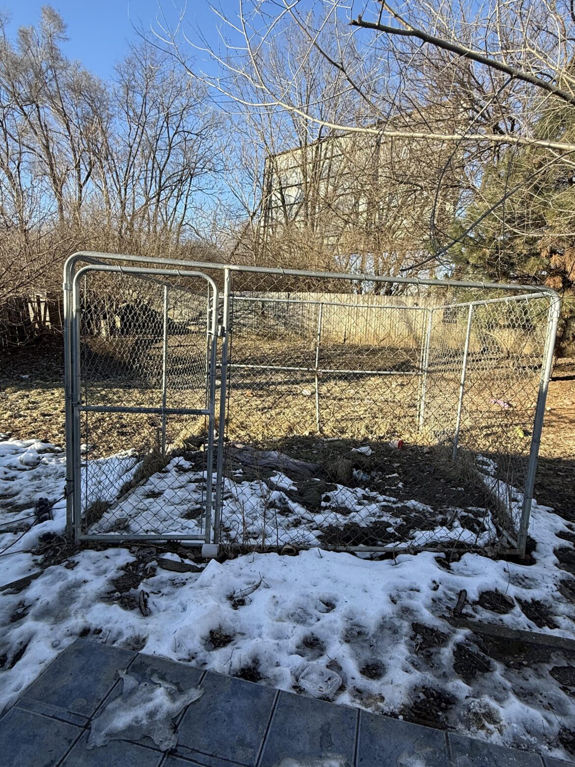 How to turn this kennel into a greenhouse on a budget?