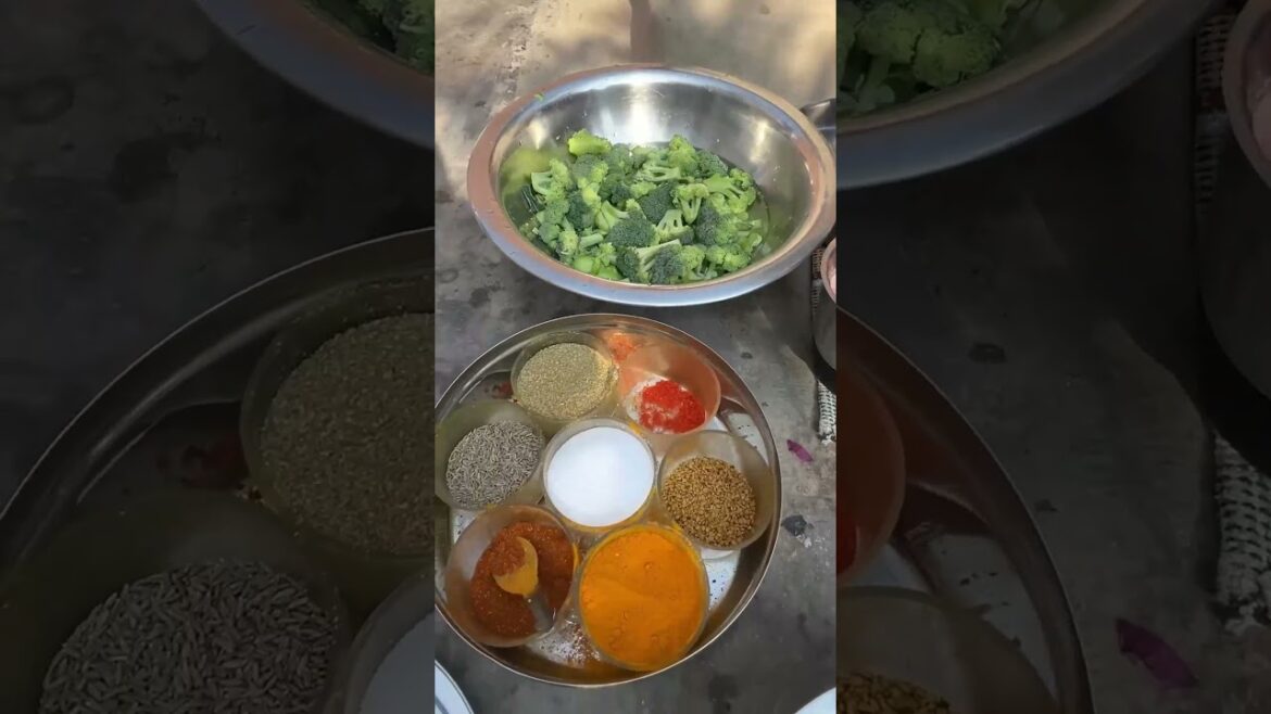 Aaj Banayi Apne Kitchen Garden Ki#broccoli #villagekitchen #villagefood #villagelife #sunilpalvlogs