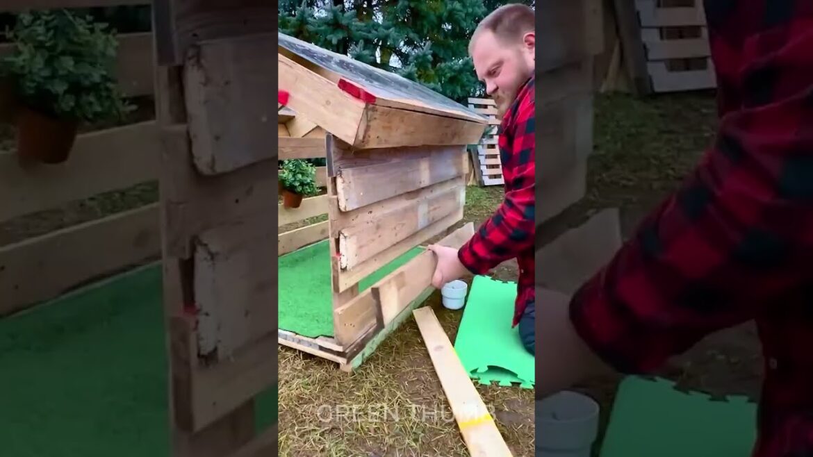 PET FRIENDLY Tiny House Made from Old Pallets ๐ ๐ถ PET FRIENDLY Tiny House Made from Old Pallets ๐ ๐ถ