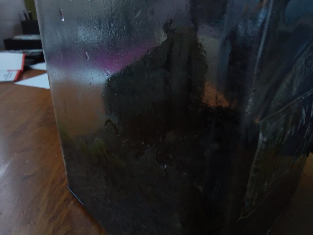 How to safely remove and clean decoration?